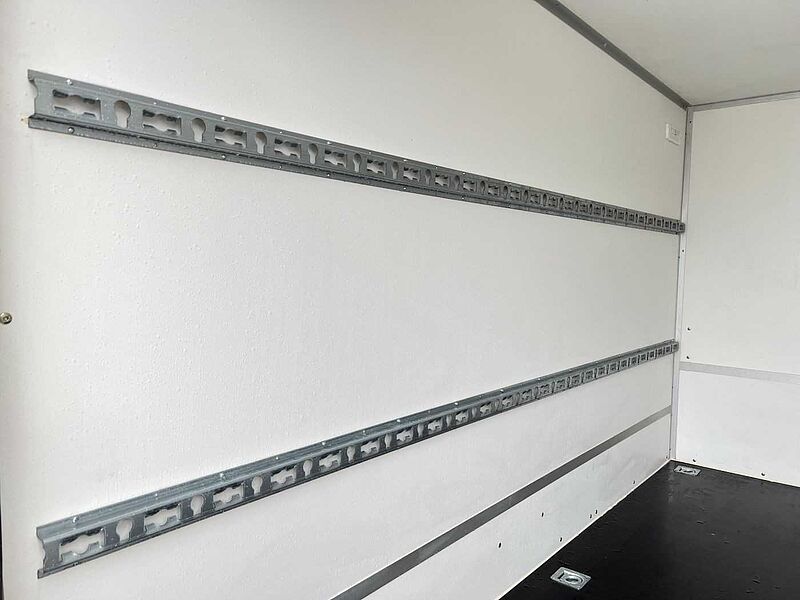 Blyss F1330HD Seitentür Kofferanhänger