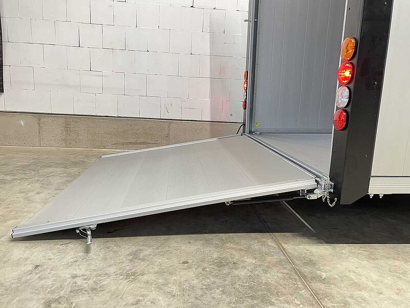 Cheval Liberte Debon C900 Roadster Kofferanhänger