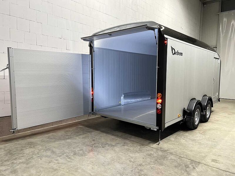 Cheval Liberte Debon C900 Roadster Kofferanhänger