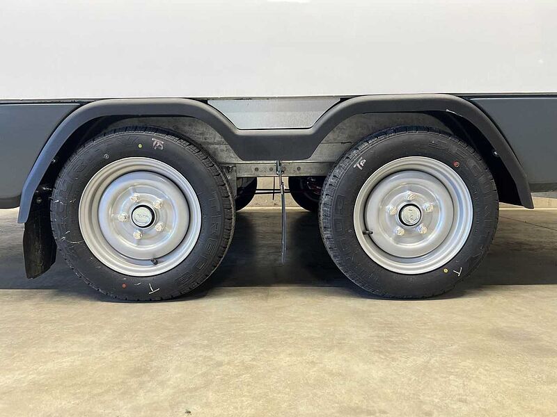 Brian James Race Shuttle 2 Autotransporter geschlossen
