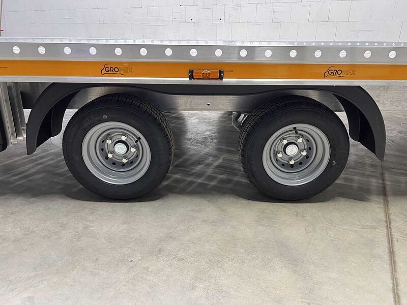 Gromex L2-3000-4.55 Autotransporter