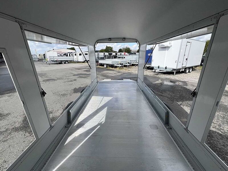 Cheval Liberte Debon C1000 Roadster ALF Autotransporter geschlossen