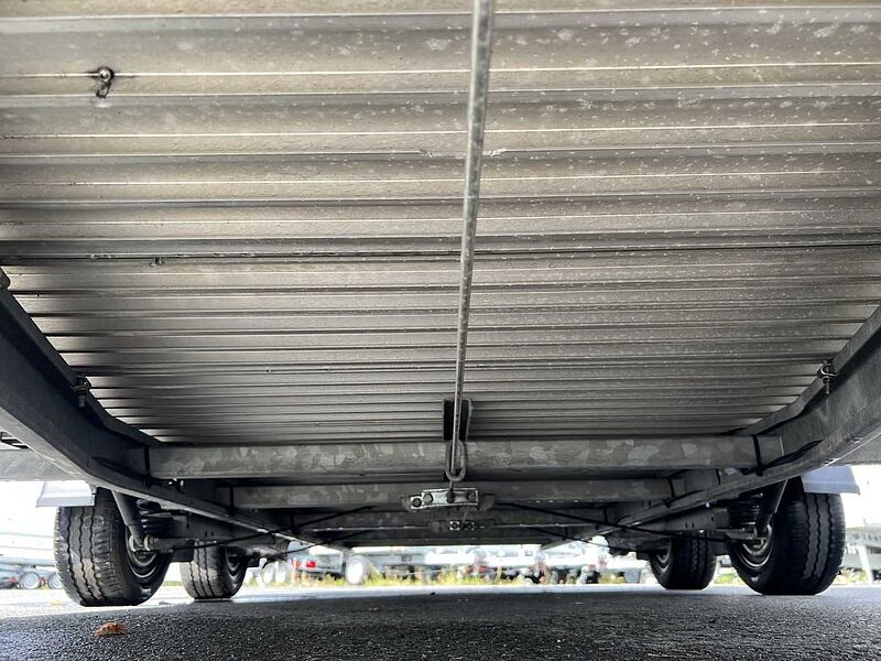 Cheval Liberte Debon C1000 Roadster ALF Autotransporter geschlossen