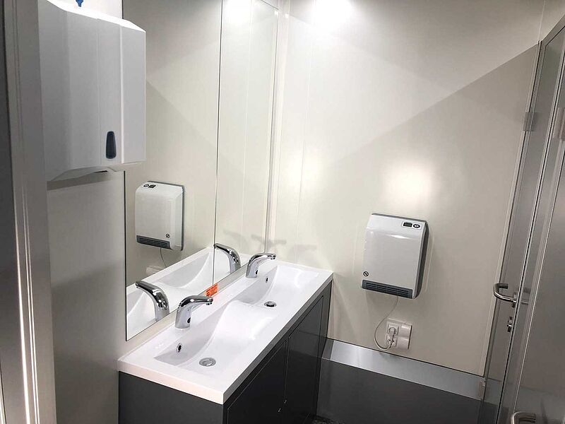 4 Damen, 1 Herren, 4 Urinale Toilettenanhänger