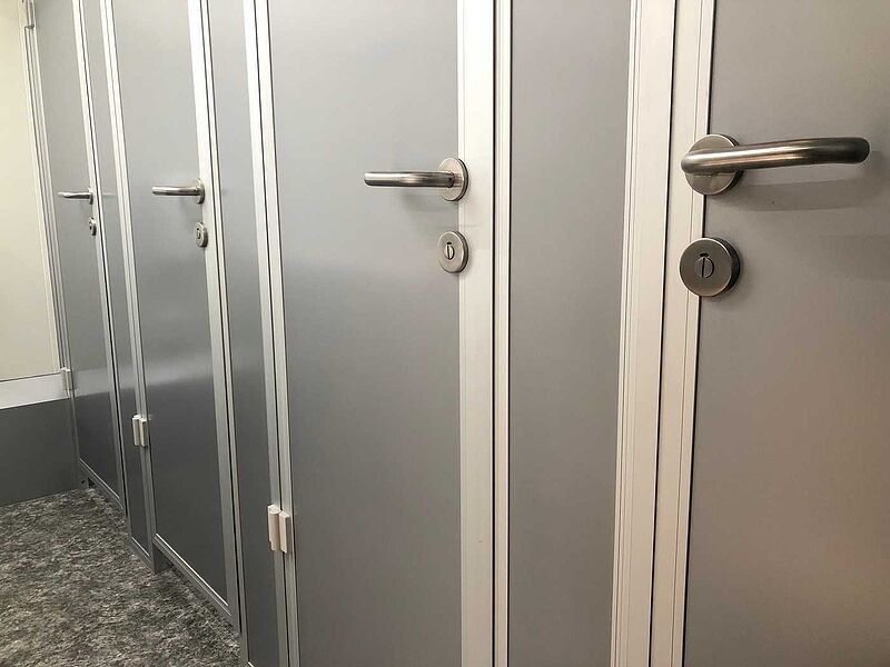 4 Damen, 1 Herren, 4 Urinale Toilettenanhänger