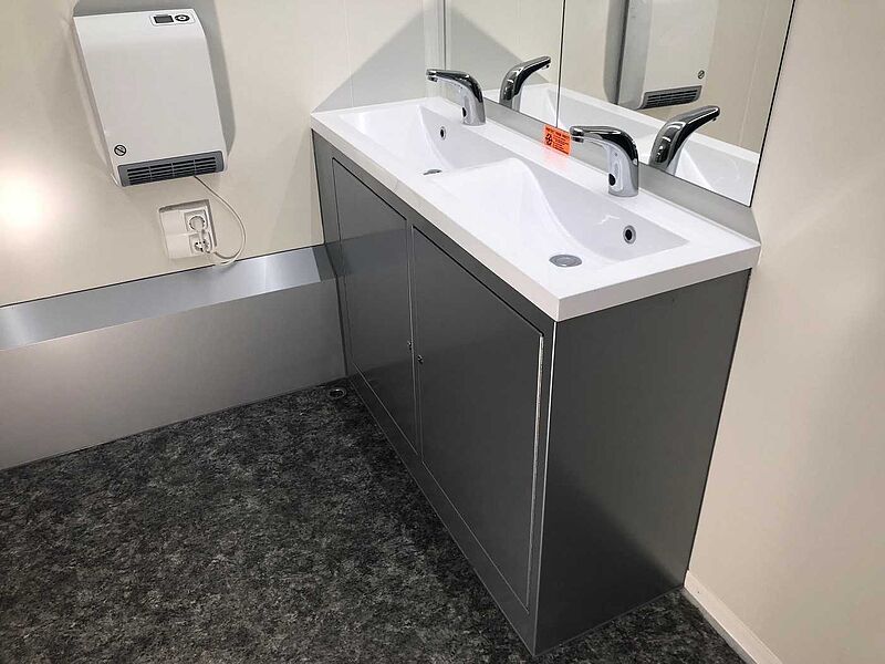 4 Damen, 1 Herren, 4 Urinale Toilettenanhänger