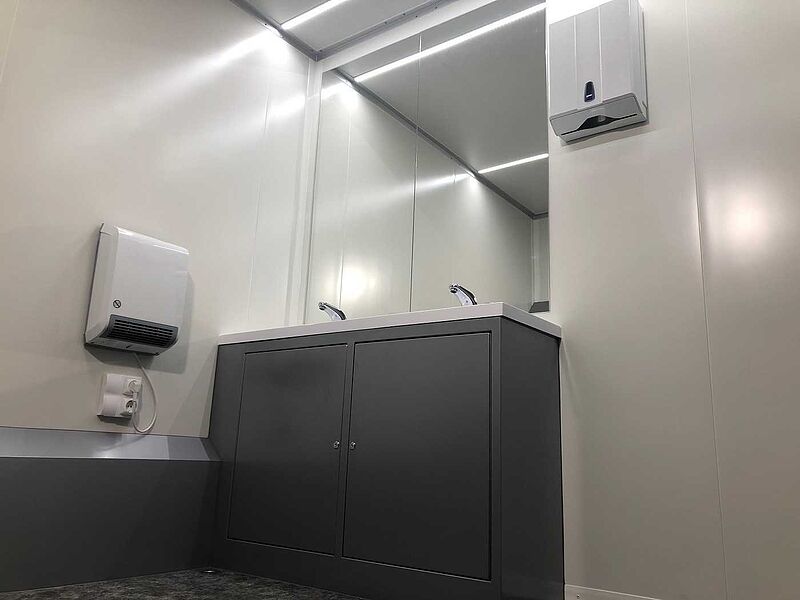 4 Damen, 1 Herren, 4 Urinale Toilettenanhänger