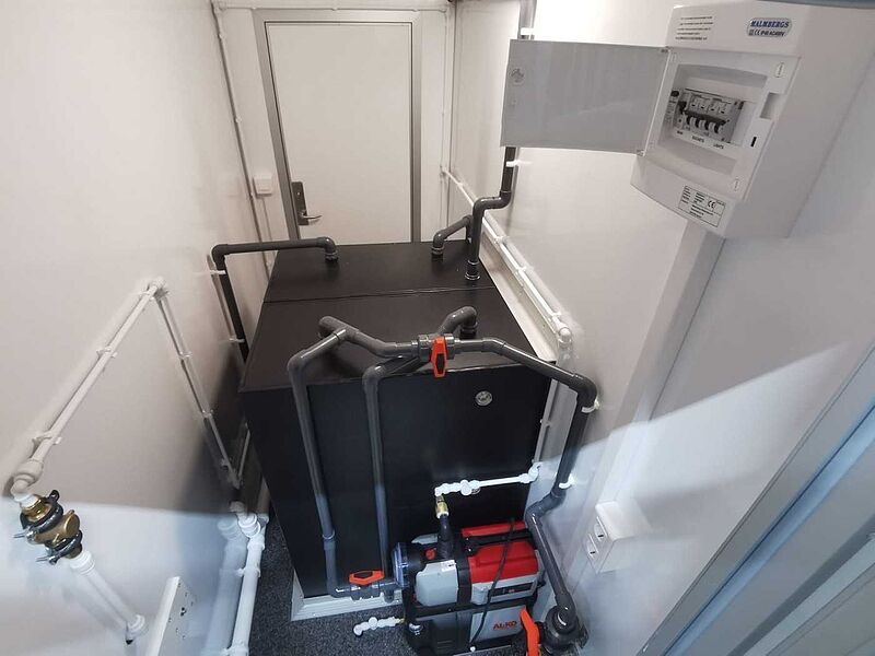 1 + 1 + 1 Doppeltank Toilettenanhänger