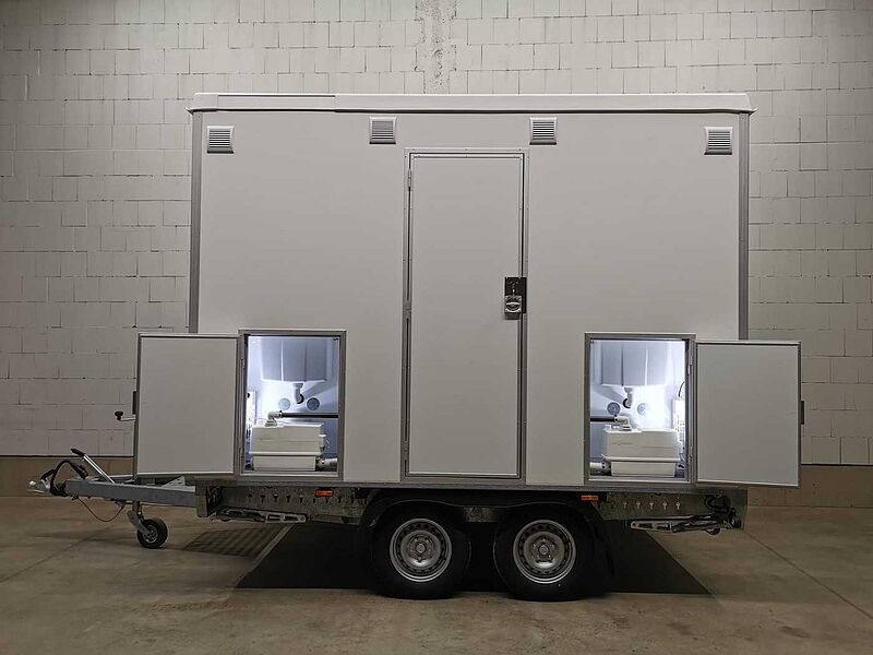 1 + 1 + 1 Doppeltank Toilettenanhänger