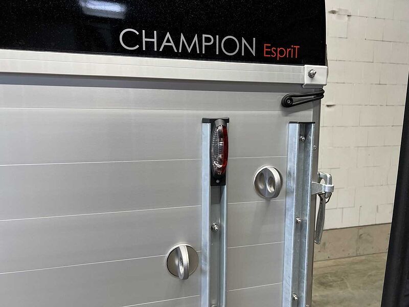 Böckmann Champion Esprit P MSS Pferdeanhänger
