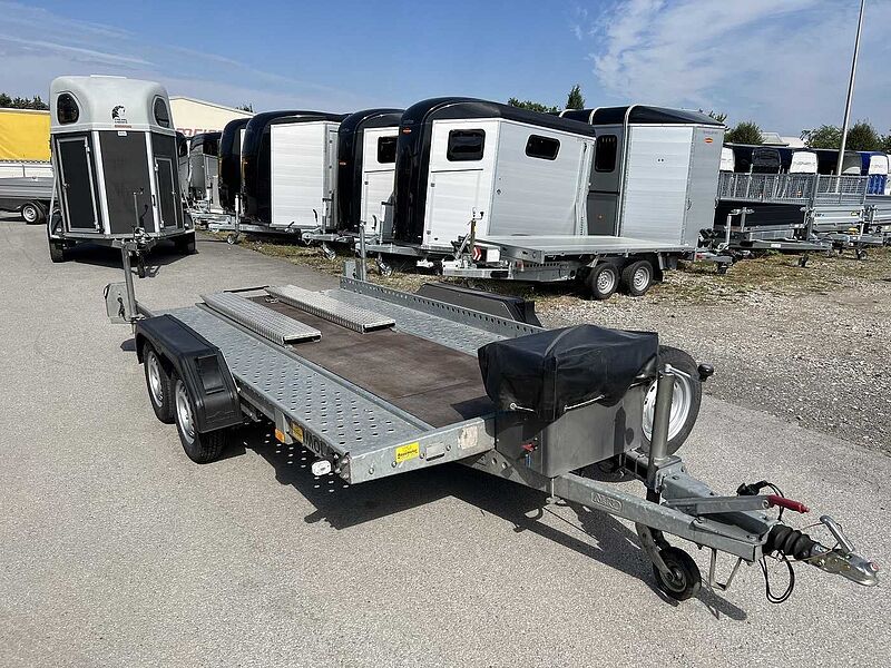 Humbaur A1R Autotransporter