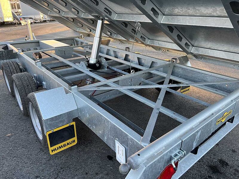 Humbaur HTK 3500.41 Tridem EP BWAufs. Dreiseitenkipper