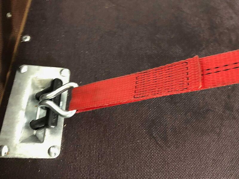 Vezeko TK B 27.35 Rampe Tür Fenster Kofferanhänger