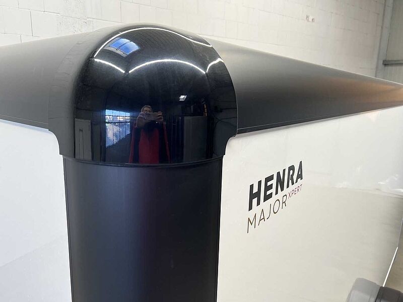 Henra Box Trailer mit Seitenklappe Kofferanhänger