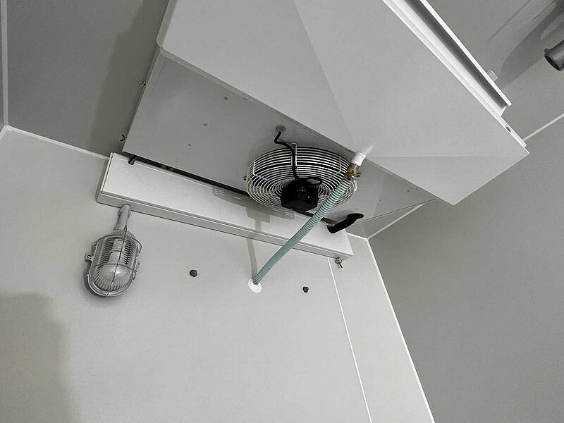 Unsinn UKT 0 3015 Rohrb/Fahrküh Kühlanhänger