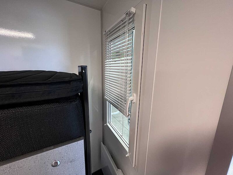 Rosemeier EW TA-NO Mannschaftswagen 737 Toilettenanhänger