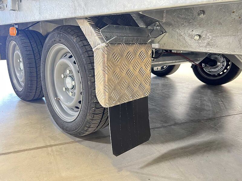 Vezeko Jumbo W 35.51 Maschinentransporter
