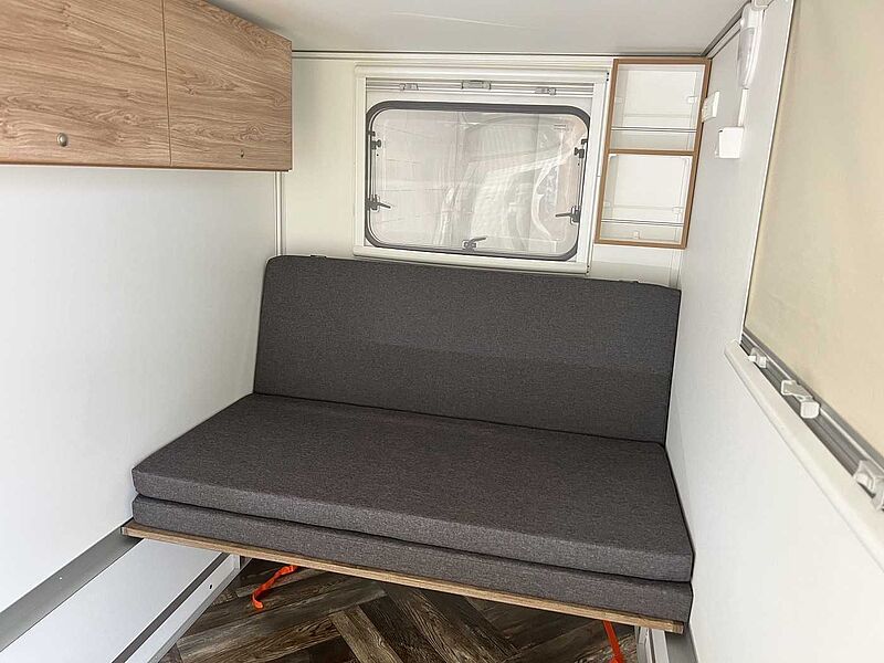 Blyss Speedcaravan CROSS Kofferanhänger