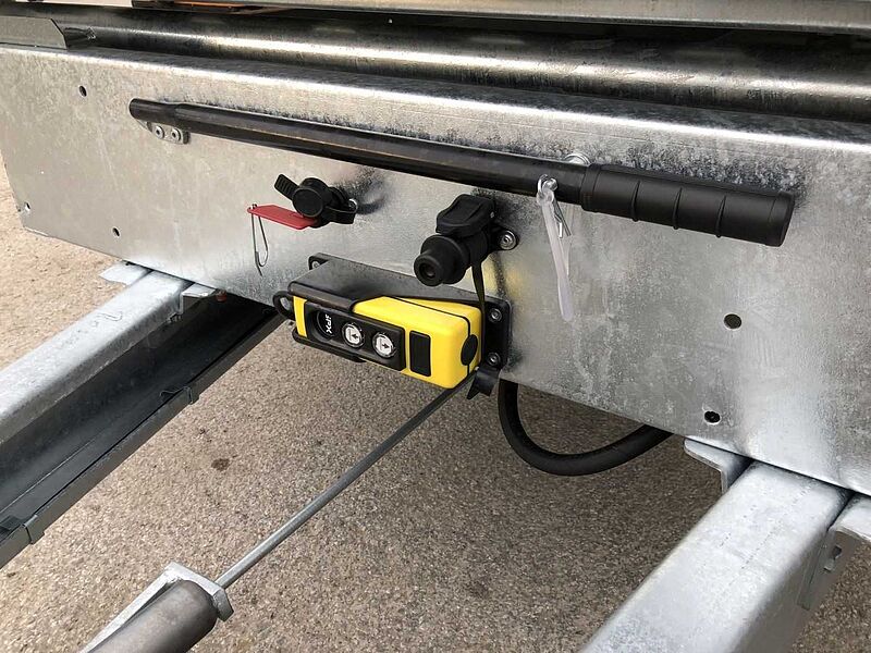 Humbaur HTK 3000.31 Dreiseitenkipper