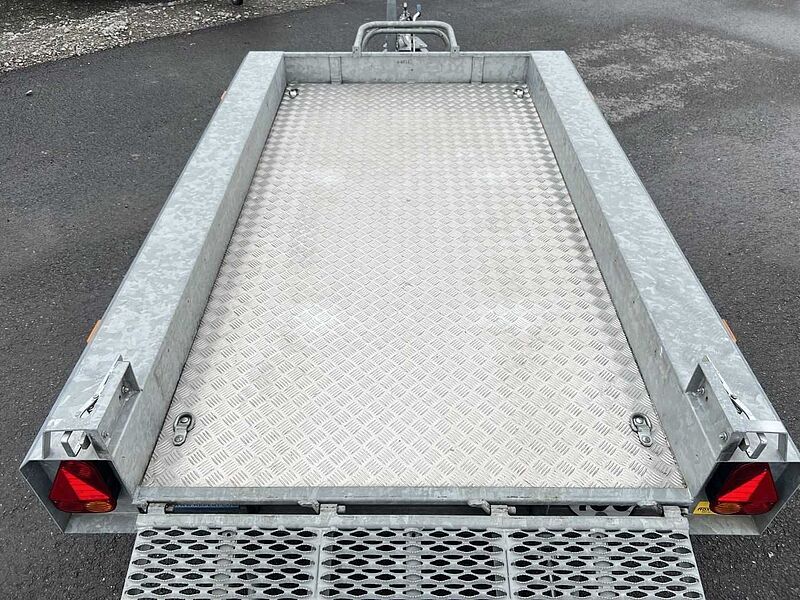 Hapert HV 1350 Maschinentransporter