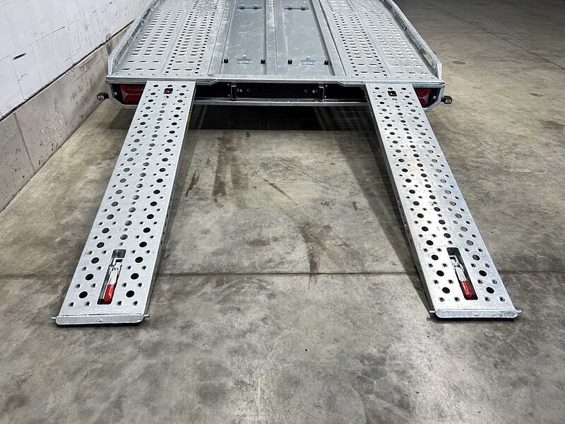 Brian James T Transporter 231-5022-35-2-12 Autotransporter
