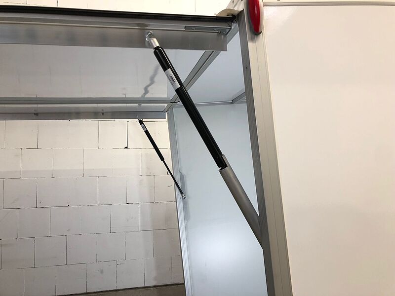 Unsinn UKA 3717-18-13 Absenk Tür Aero Kofferanhänger