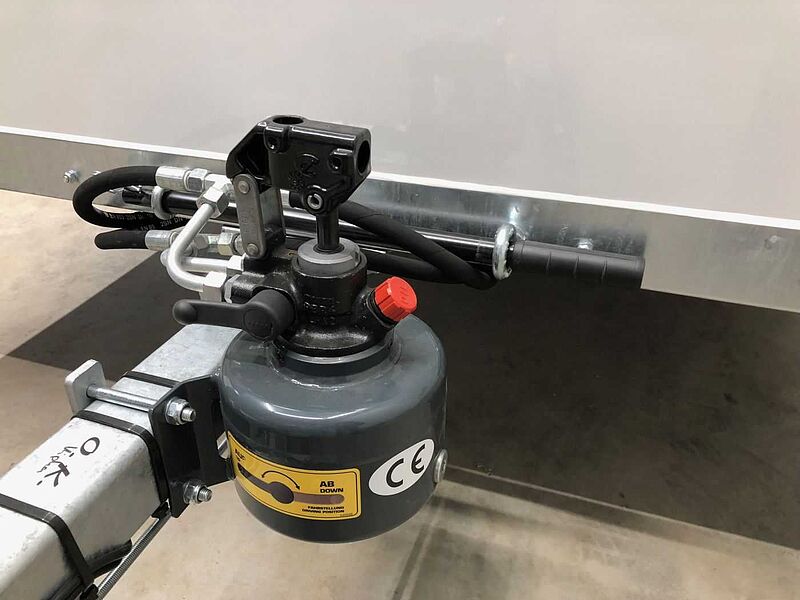 Unsinn UKA 3717-18-13 Absenk Tür Aero Kofferanhänger