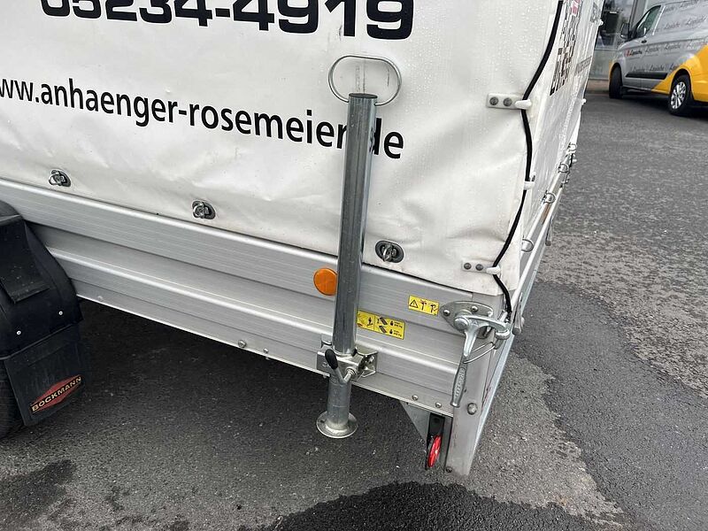 Böckmann TL-AL 3015/135 Plane weiß Kastenanhänger gebrems