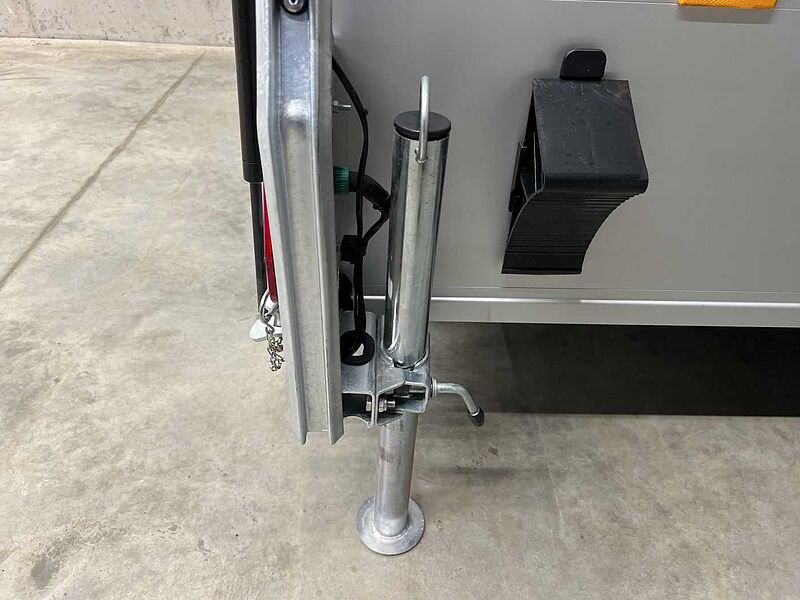 Cheval Liberte Debon C400 Roadster ALF Kofferanhänger