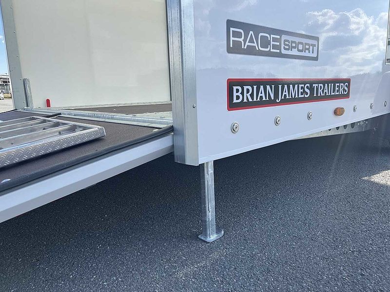Brian James Race Sport Autotransporter geschlossen