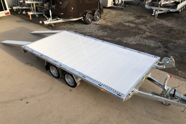 HUMBAUR Universal 3500 Aluboden Plattform/Universaltrans