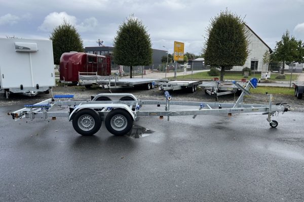 TPV Trailers BA2700-L/R Bootsanhänger