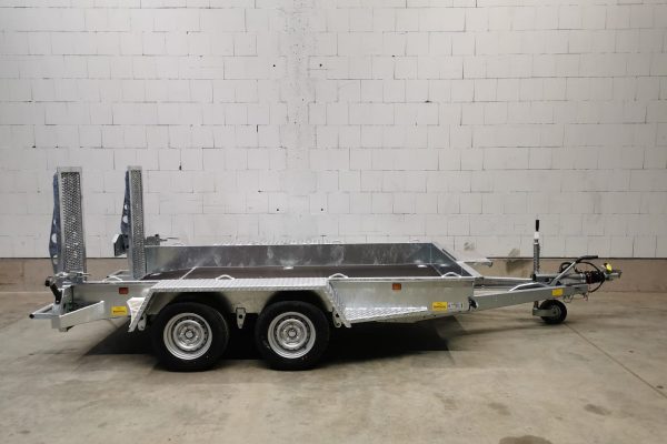 Variant 3516 B3 Maschinentransporter