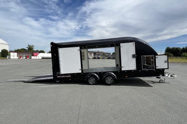 Brian James Race Transporter 5 Autotransporter geschlossen