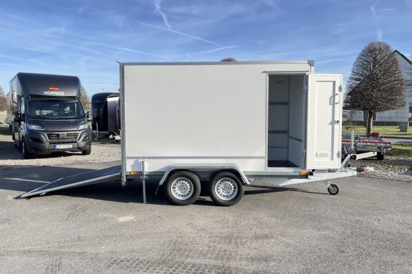 Blyss F2030HTD Rampe + Seitentür Kofferanhänger